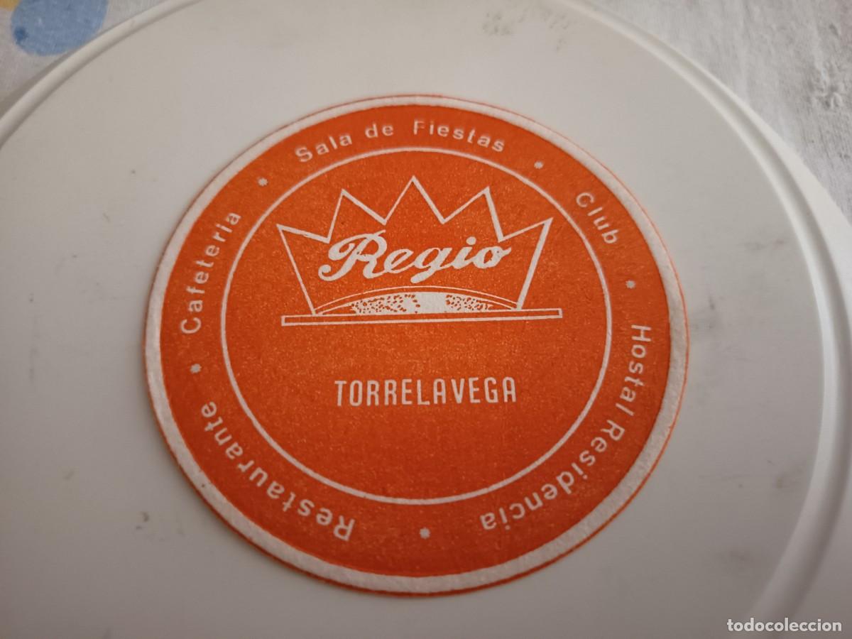 Otros art&iacute;culos de coleccionismo en papel: POSAVASOS SALA DE FIESTAS CAFETERIA REGIO-TORRELAVEGA-CANTABRIA
