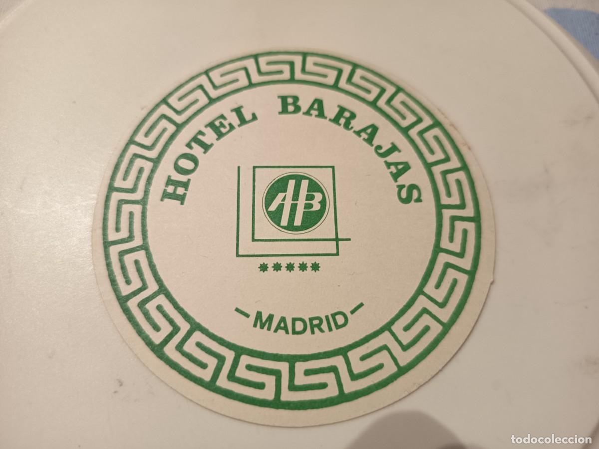 Otros art&iacute;culos de coleccionismo en papel: POSAVASOS HOTEL BARAJAS-MADRID