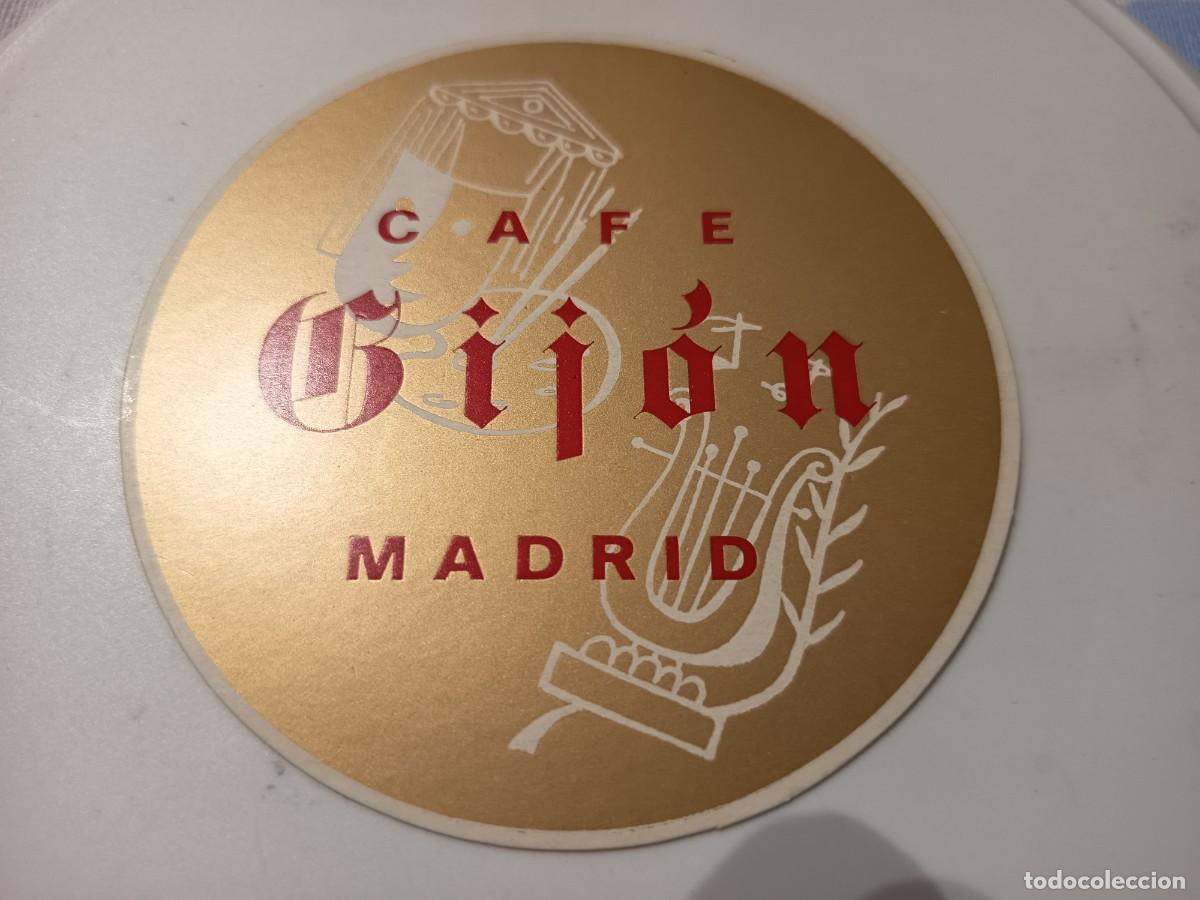 Otros art&iacute;culos de coleccionismo en papel: POSAVASOS CAFE GIJON-MADRID
