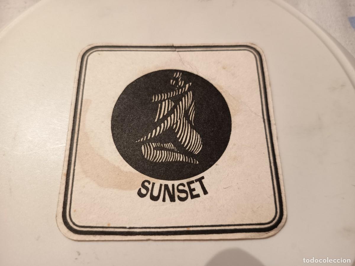 Otros art&iacute;culos de coleccionismo en papel: POSAVASOS CLUB SUNSET-MADRID