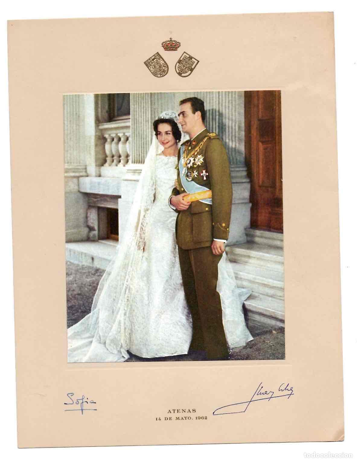 Otros art&iacute;culos de coleccionismo en papel: TARJETON ENLACE REINA SOFIA Y JUAN CARLOS ATENAS 14 DE MAYO DE 1962. FIRMADA DE PU&Ntilde;O Y LETRA