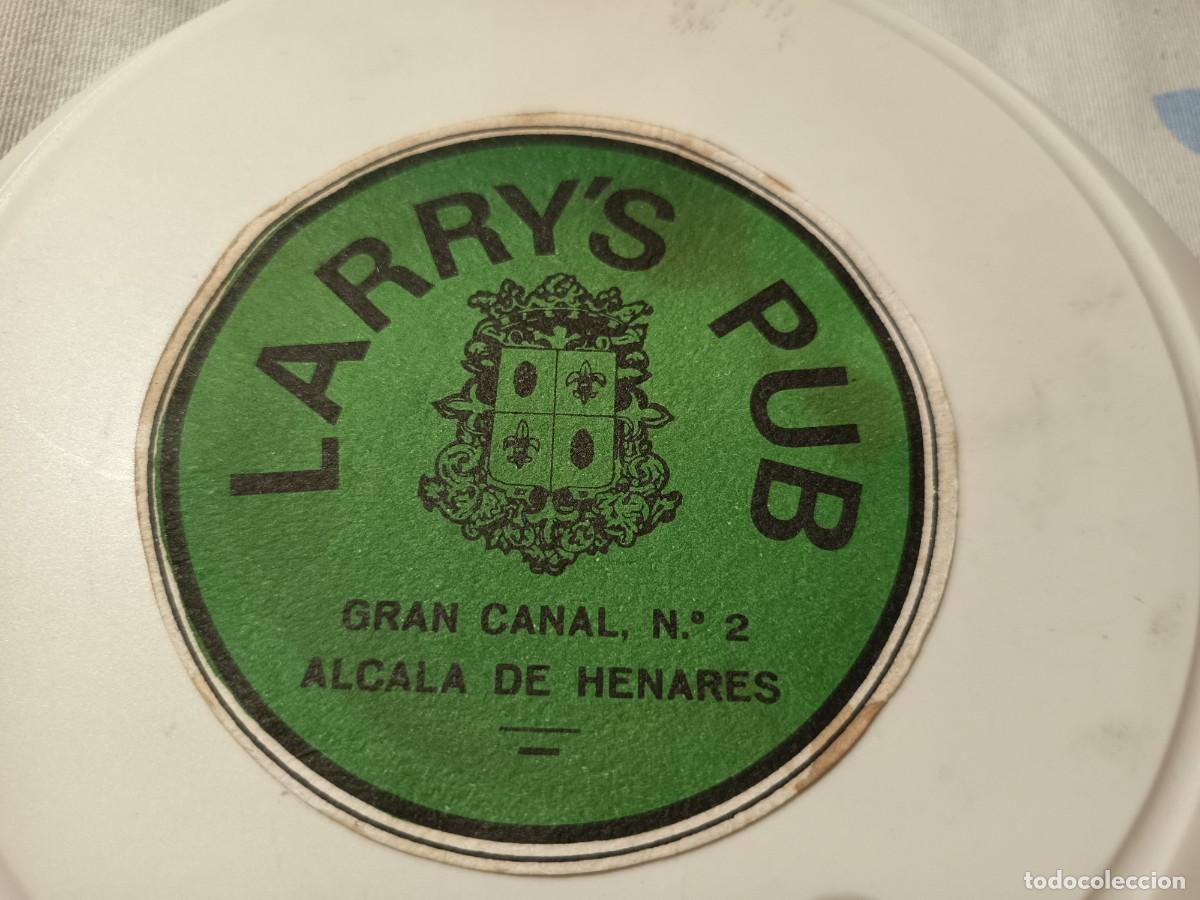 Otros art&iacute;culos de coleccionismo en papel: POSAVASOS PUB LARRY'S-ALCALA DE HENARES-MADRID