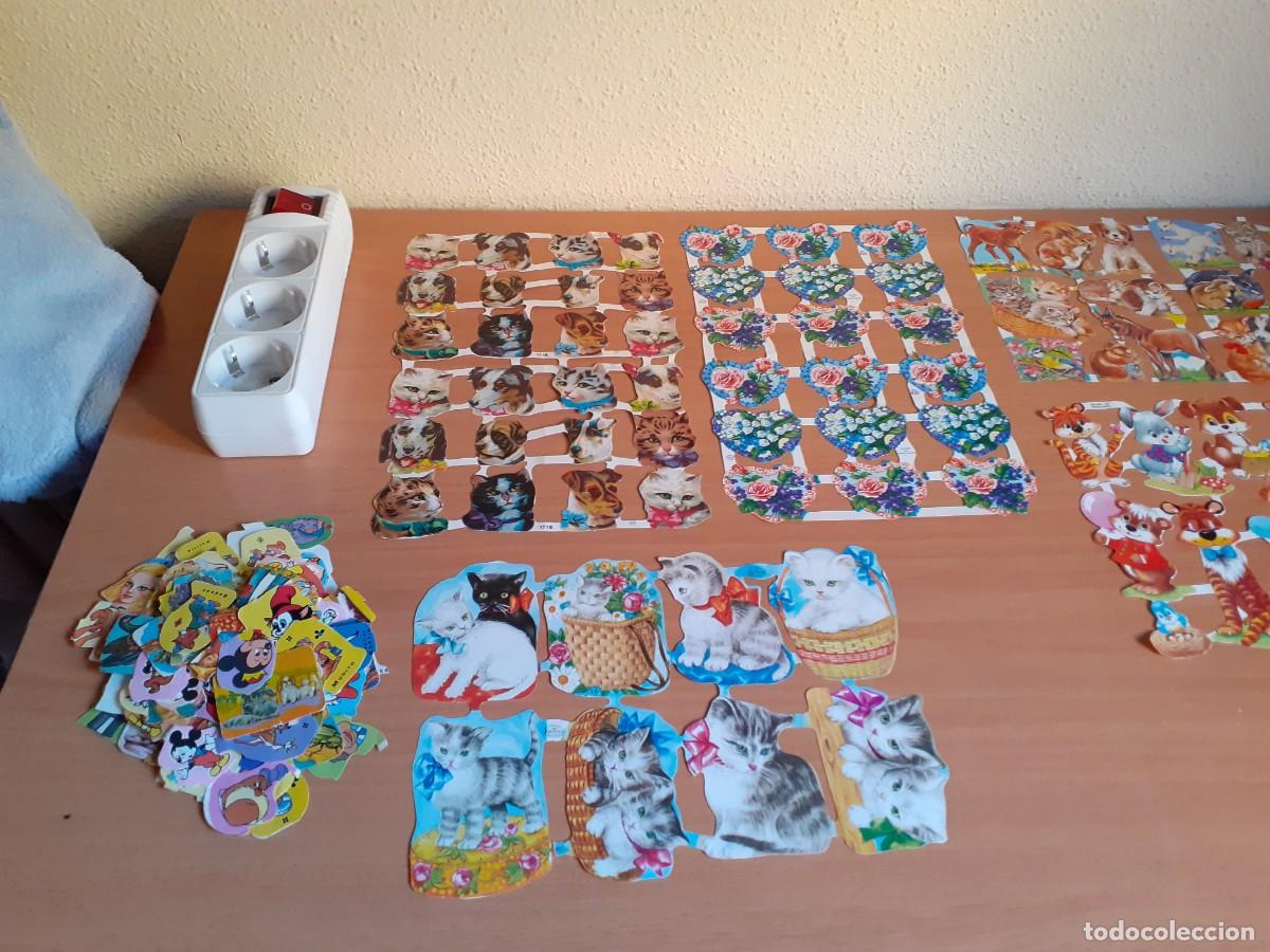Otros art&iacute;culos de coleccionismo en papel: lote de cromos variados