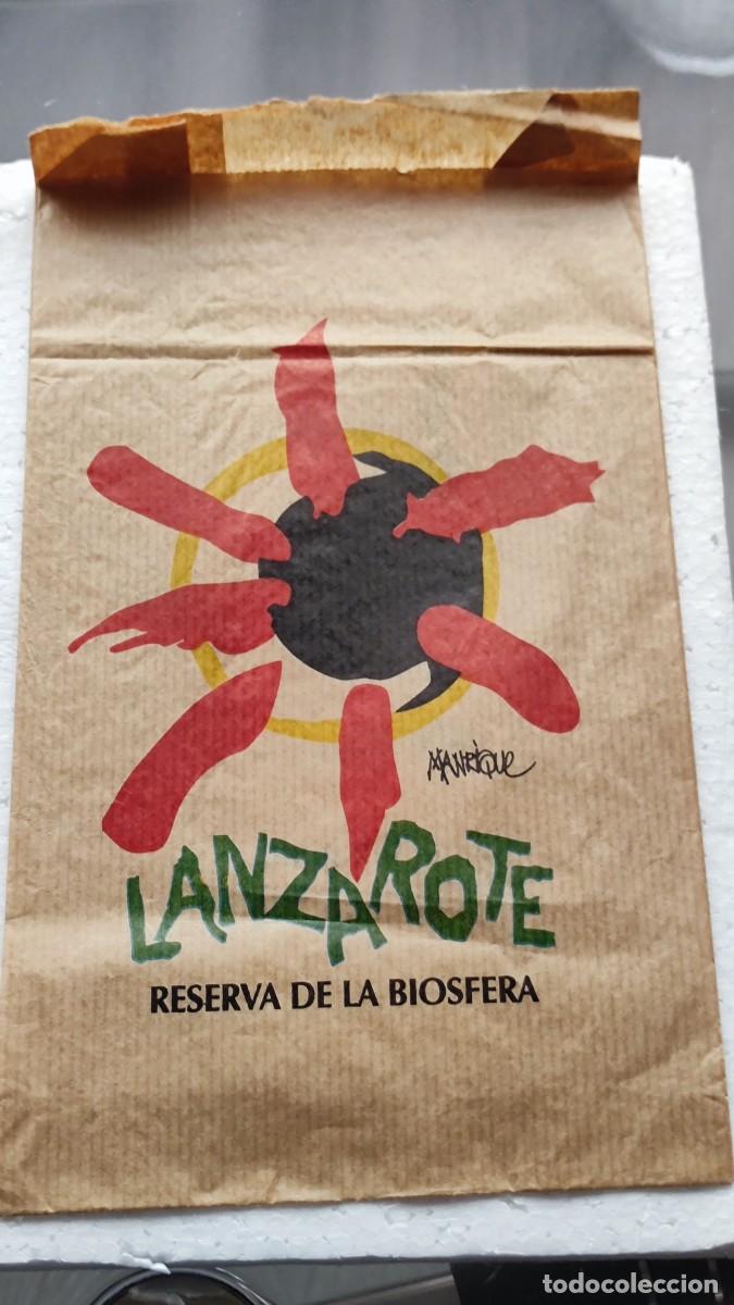 Otros art&iacute;culos de coleccionismo en papel: BOLSA DE PAPEL - CABILDO DE LANZAROTE CANARIAS - MANRIQUE - A&Ntilde;OS 2000'S