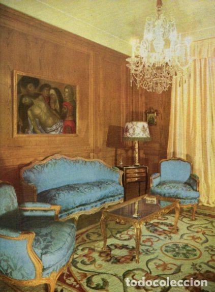 Outros artigos de papel: LAMINA V55609: Salon con fondo de madera decorativo