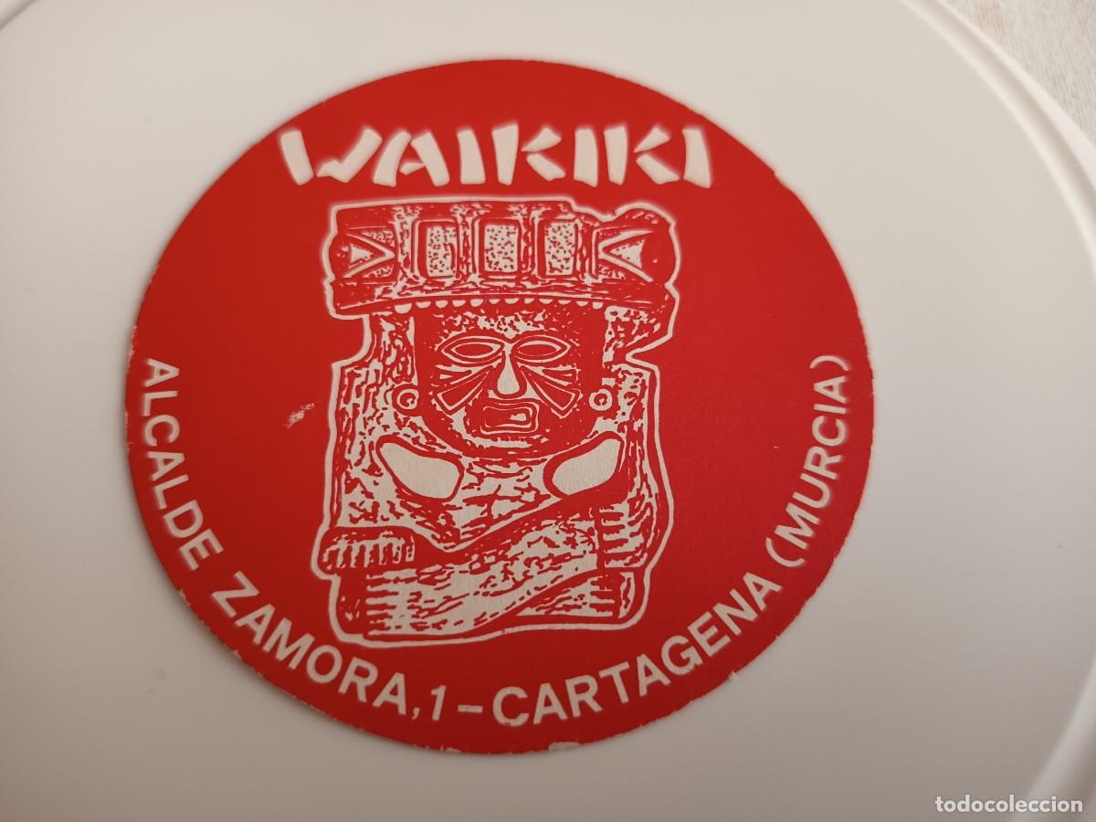 Otros art&iacute;culos de coleccionismo en papel: POSAVASOS PUB WAIKIKI-CARTAGENA MURCIA