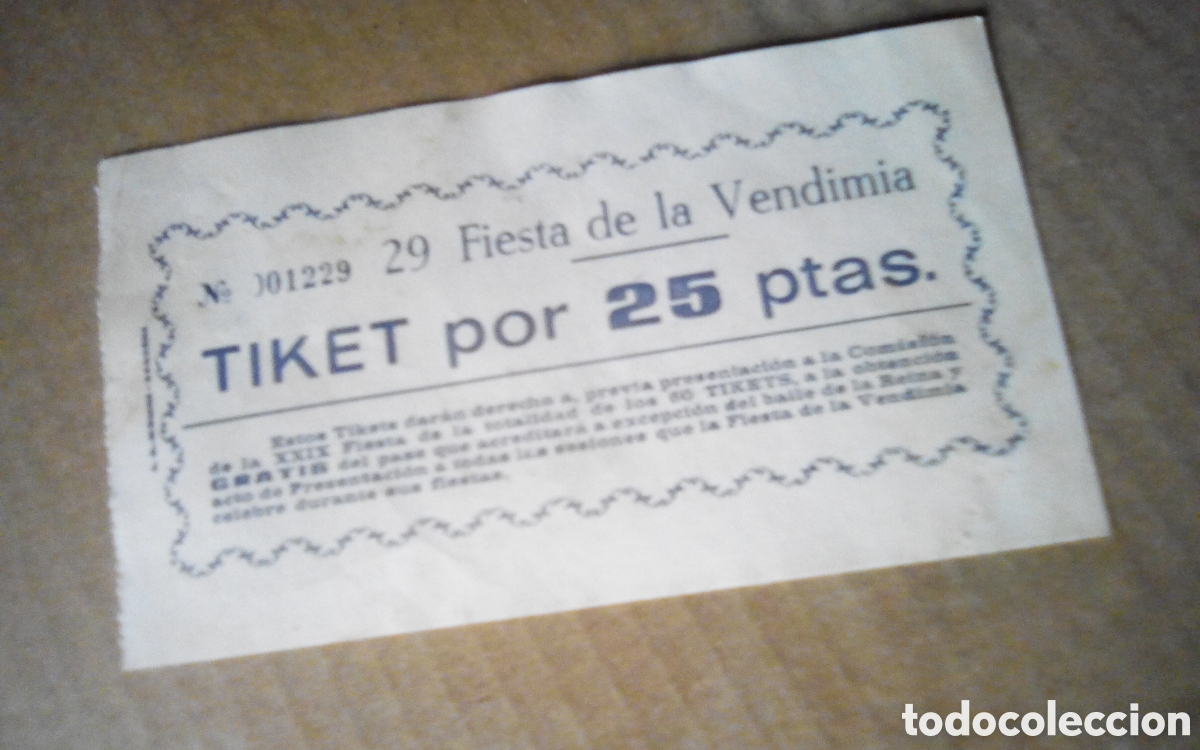 Otros art&iacute;culos de coleccionismo en papel: Ticket tiket. Entrada baile 29 Fiesta de la Vendimia de Requena. A&ntilde;o 1976. 25 pts. Mide 13 x 7,5 cm.