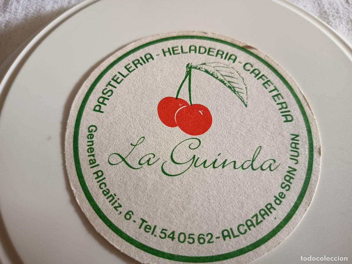 Otros art&iacute;culos de coleccionismo en papel: POSAVASOS CAFETERIA LA GUINDA-ALCAZAR DE SAN JUAN-CIUDAD REAL