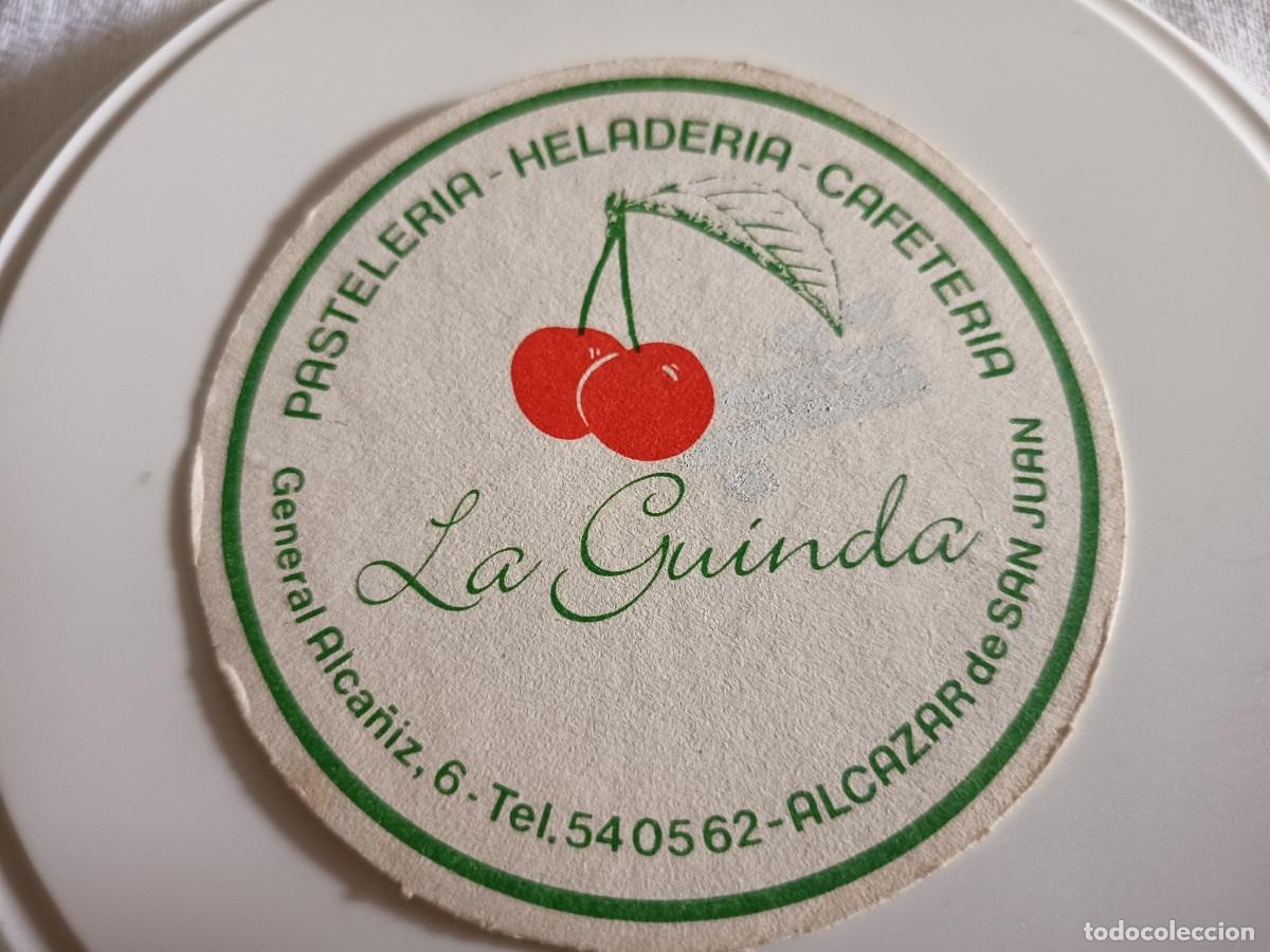 Otros art&iacute;culos de coleccionismo en papel: POSAVASOS CAFETERIA LA GUINDA-ALCAZAR DE SAN JUAN-CIUDAD REAL