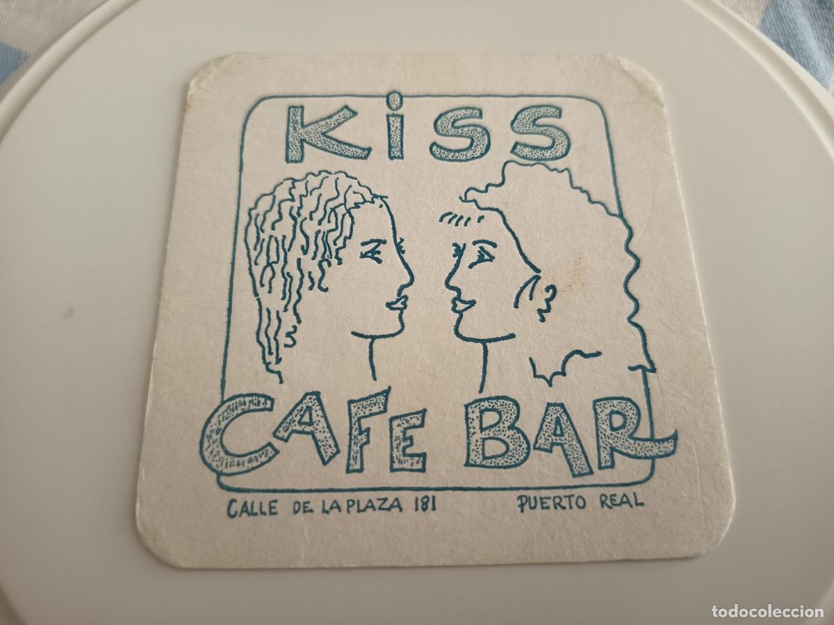 Otros art&iacute;culos de coleccionismo en papel: POSAVASOS CAFE BAR KISS-PUERTO REAL-CADIZ