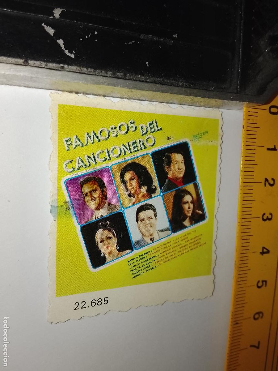 Otros art&iacute;culos de coleccionismo en papel: MUSICA - cromo o similar papel troquelado - MANOLO ESCOBAR LOLA FLORES JUANITO VALDERRAMA PERLITA
