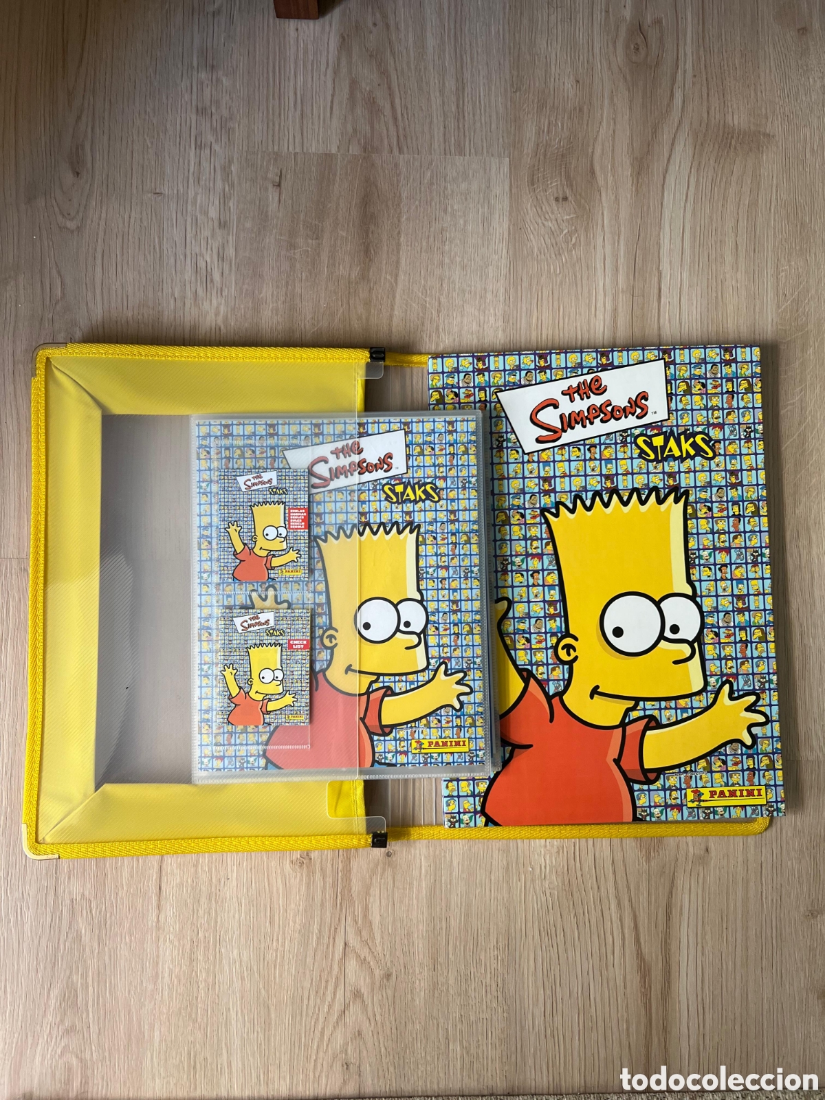 Paper Collecting Others: Colecci&oacute;n Staks Los Simpsons