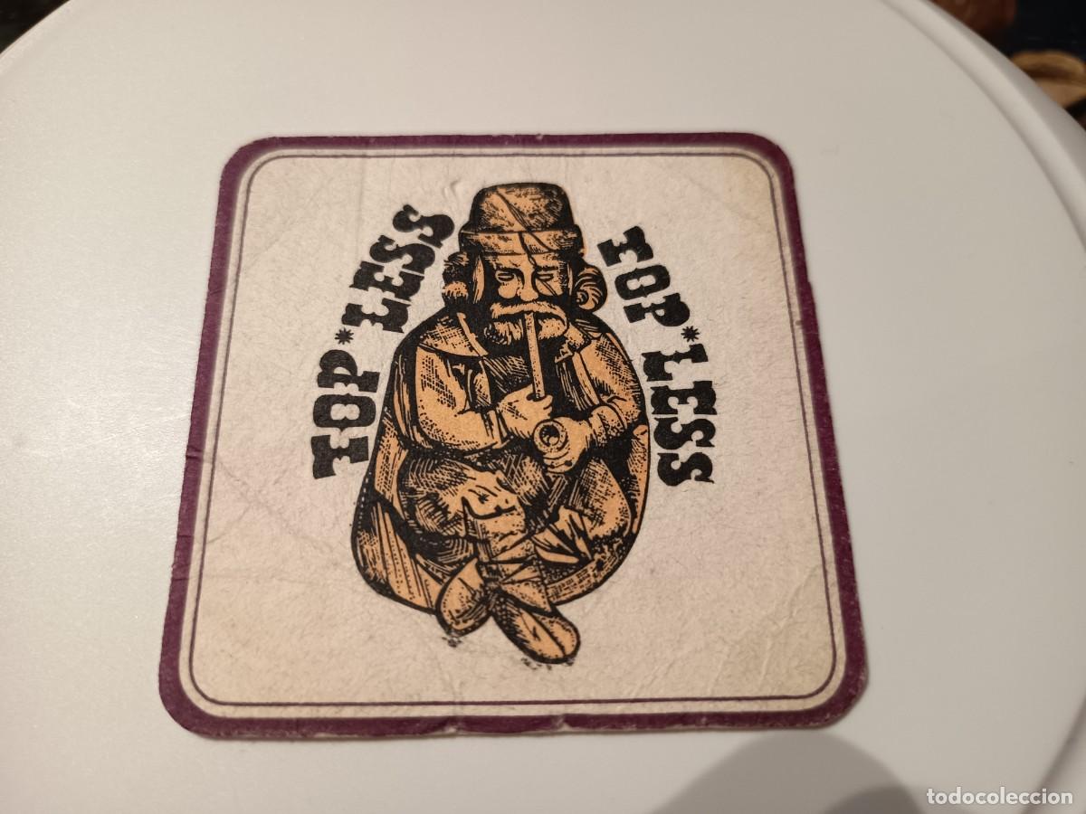 Otros art&iacute;culos de coleccionismo en papel: POSAVASOS PUB TOP LESS-MADRID - Foto 1