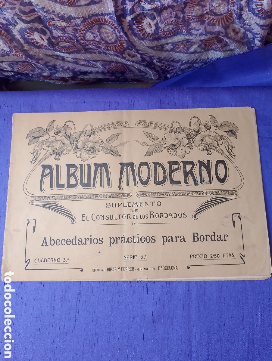 Otros art&iacute;culos de coleccionismo en papel: Album Moderno. Abecedarios pr&aacute;cticos para bordar. Editorial Ribas y Ferrer.