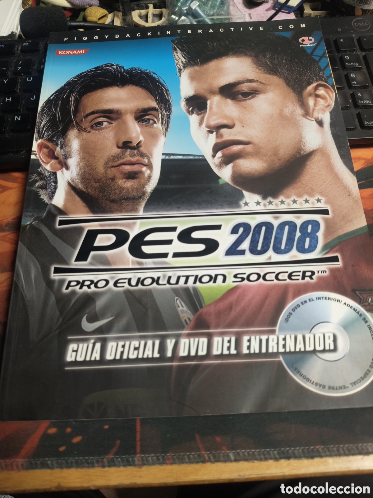 Otros art&iacute;culos de coleccionismo en papel: Guia oficial del entrenador pes 2008