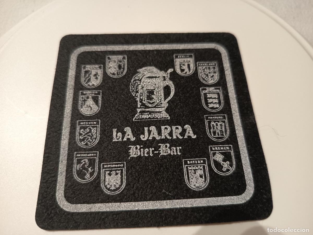 Otros art&iacute;culos de coleccionismo en papel: POSAVASOS BAR LA JARRA - Foto 1