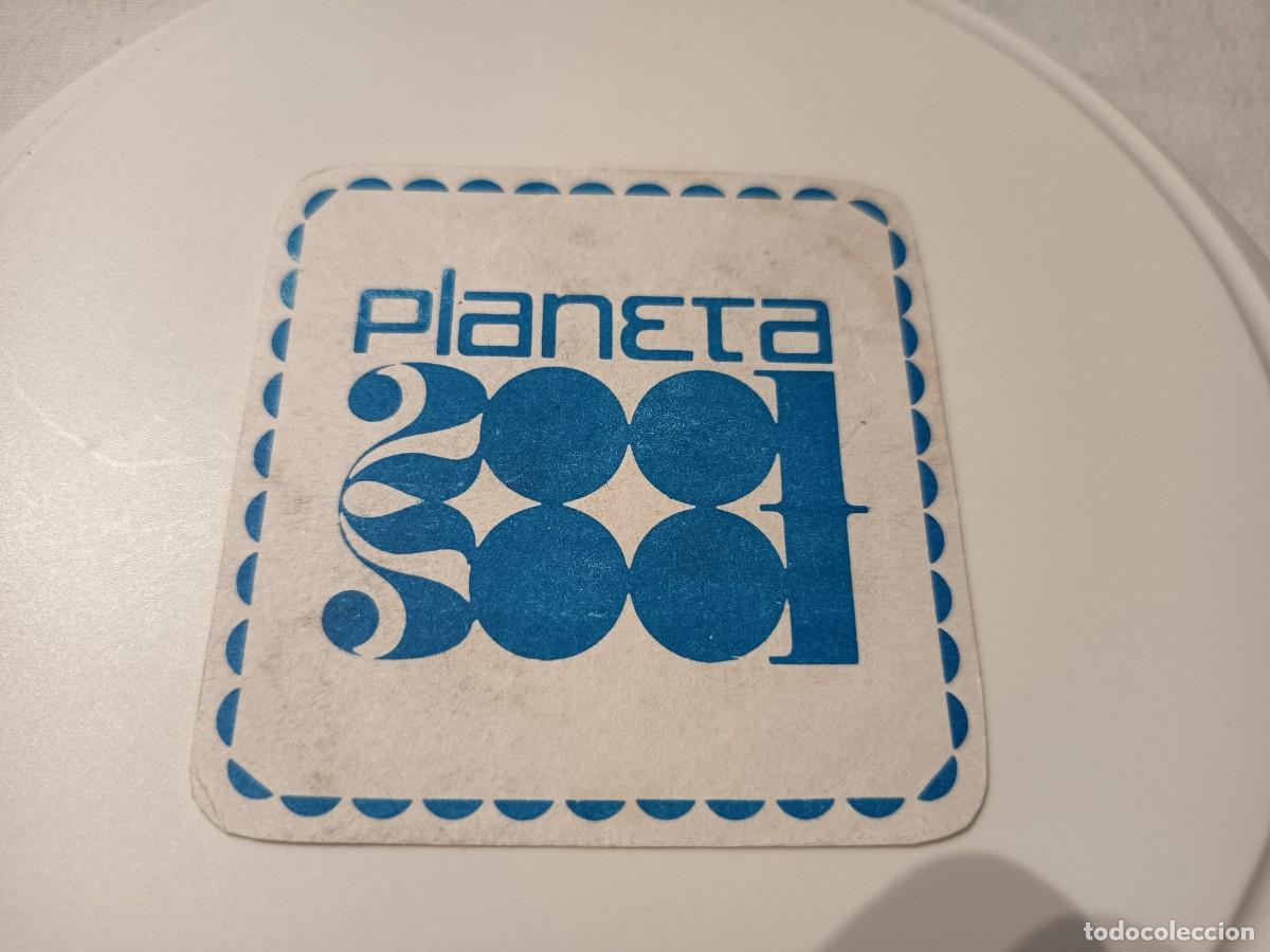 Otros art&iacute;culos de coleccionismo en papel: POSAVASOS PLANETA 2001