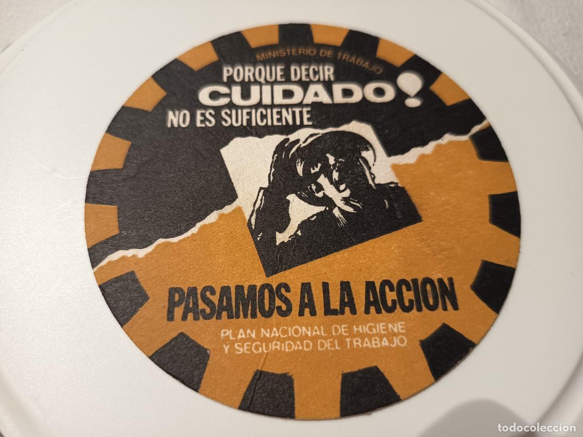 Otros art&iacute;culos de coleccionismo en papel: POSAVASOS MINISTERIO DE TRABAJO