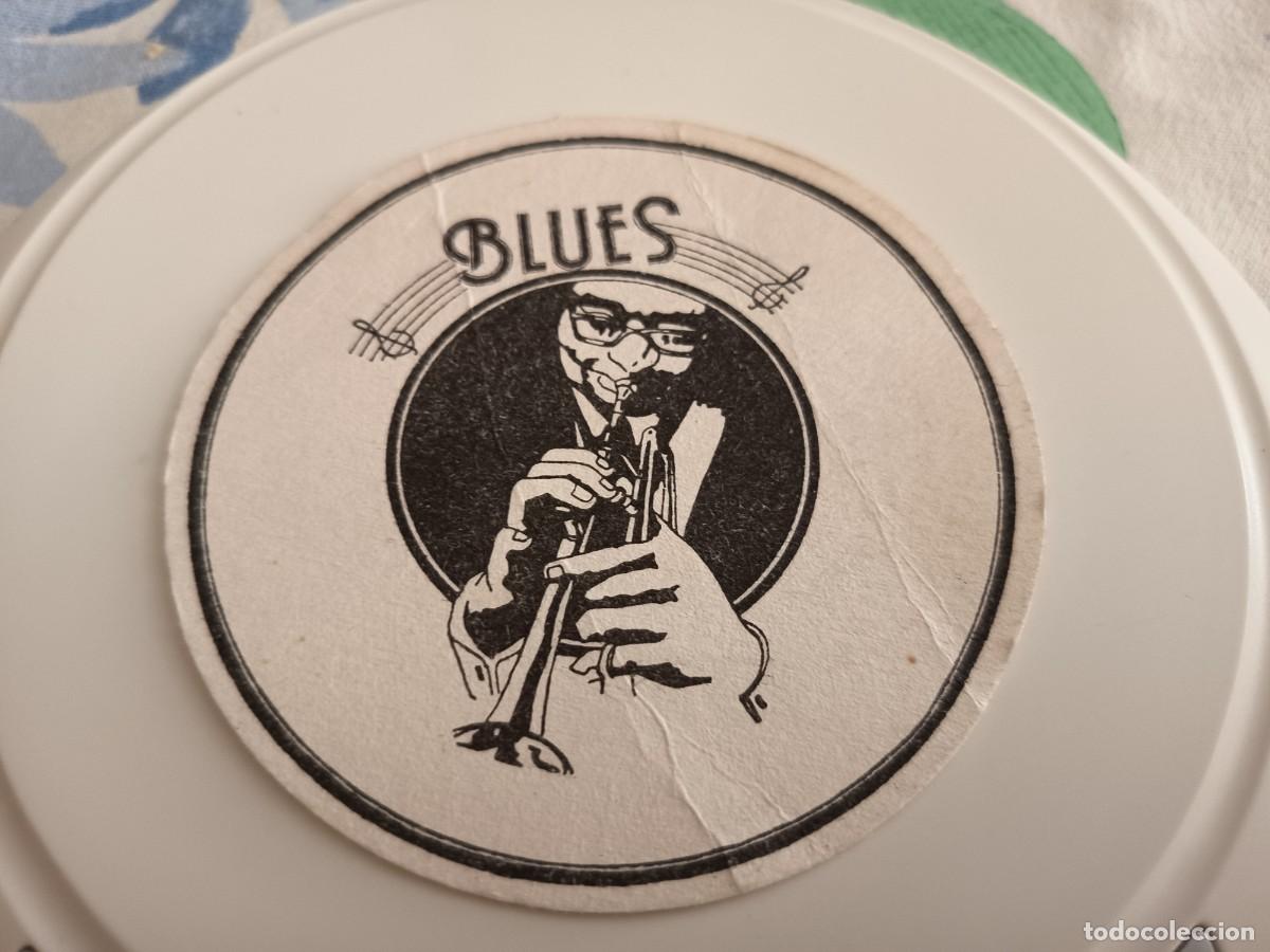 Otros art&iacute;culos de coleccionismo en papel: POSAVASOS CLUB BLUES A IDENTIFICAR