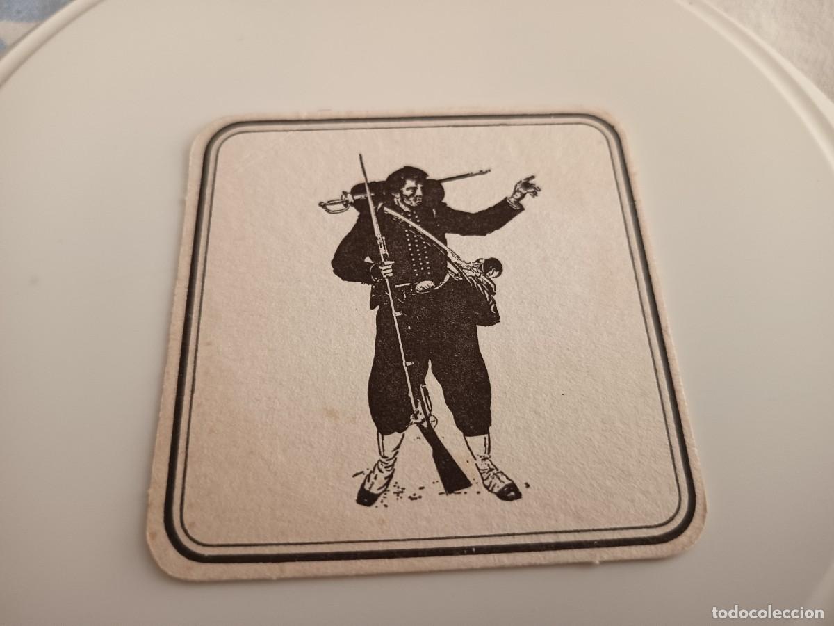 Otros art&iacute;culos de coleccionismo en papel: POSAVASOS TEMA MILITAR A IDENTIFICAR