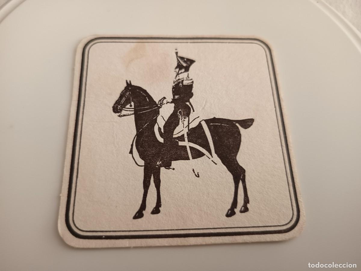 Otros art&iacute;culos de coleccionismo en papel: POSAVASOS TEMA MILITAR A IDENTIFICAR