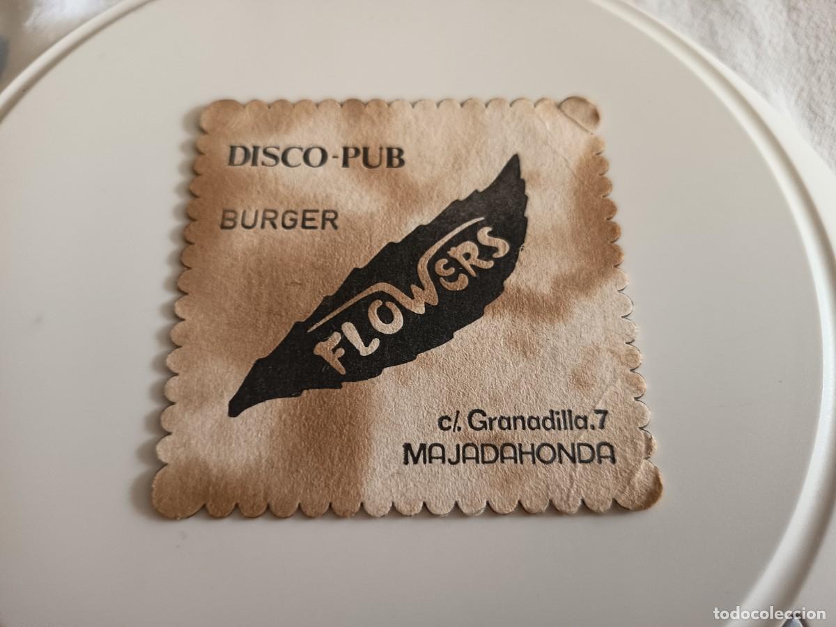 Collectionnisme Papier divers: POSAVASOS PUB FLOWERS-MAJADAHONDA-MADRID