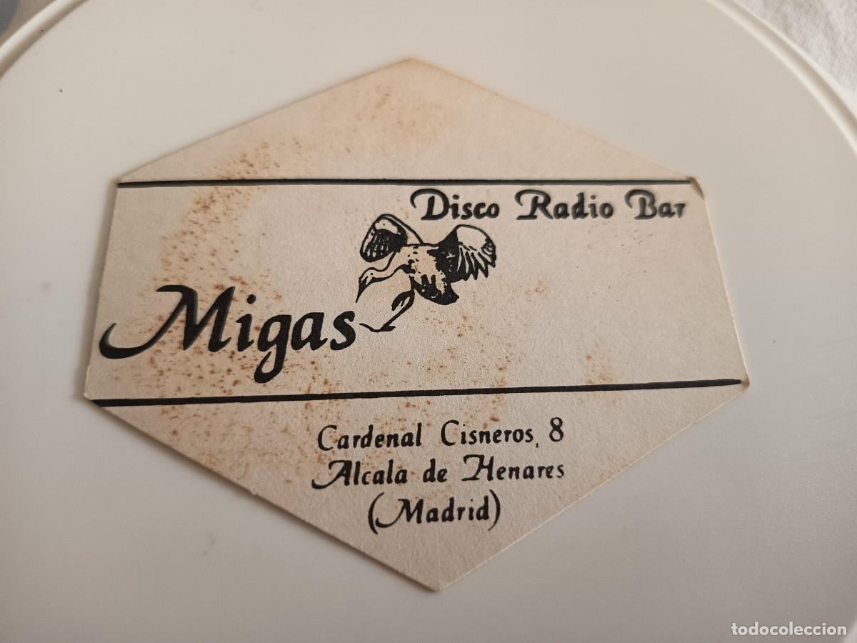 Otros art&iacute;culos de coleccionismo en papel: POSAVASOS DISCO RADIO BAR MIGAS-ALCALA DE HENARES-MADRID