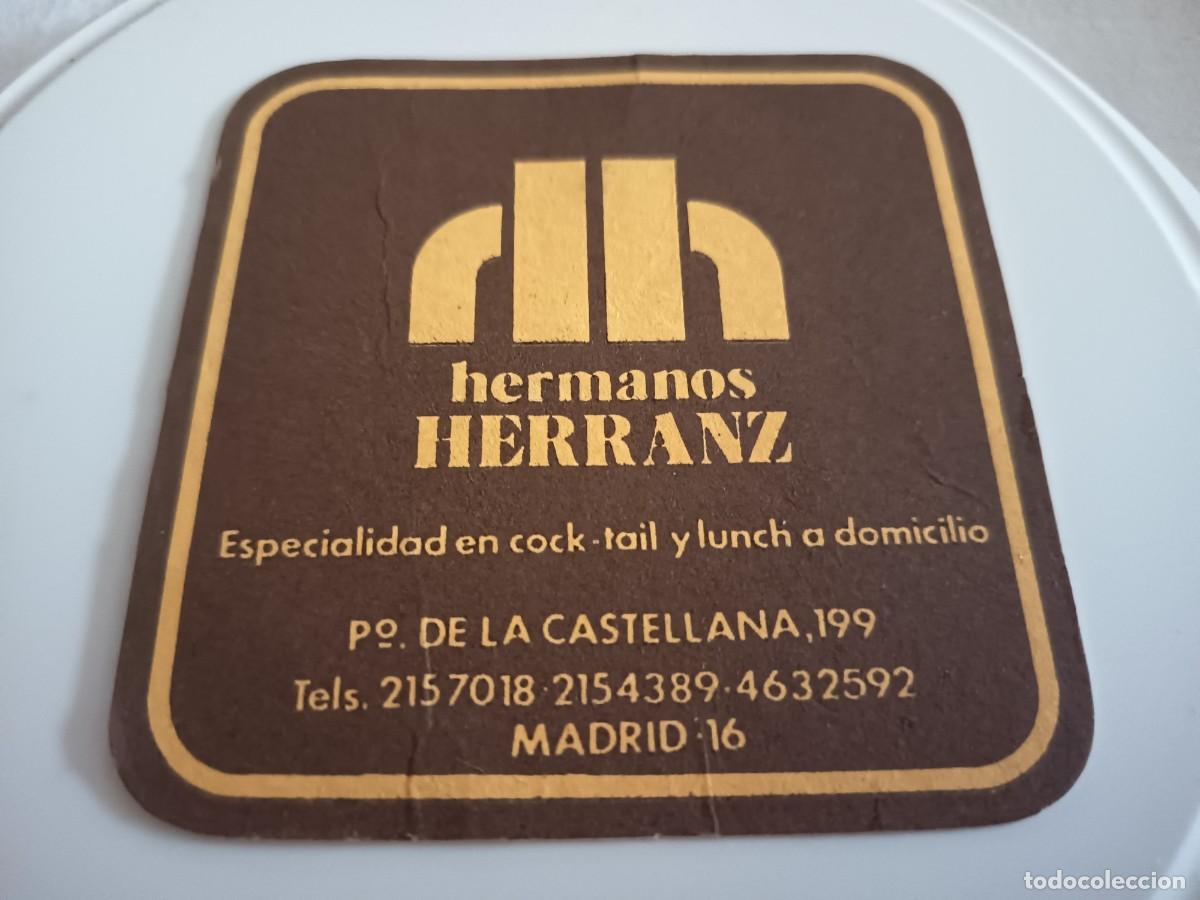 Otros art&iacute;culos de coleccionismo en papel: POSAVASOS CCOCK TAIL HERMANOS HERRANZ-MADRID
