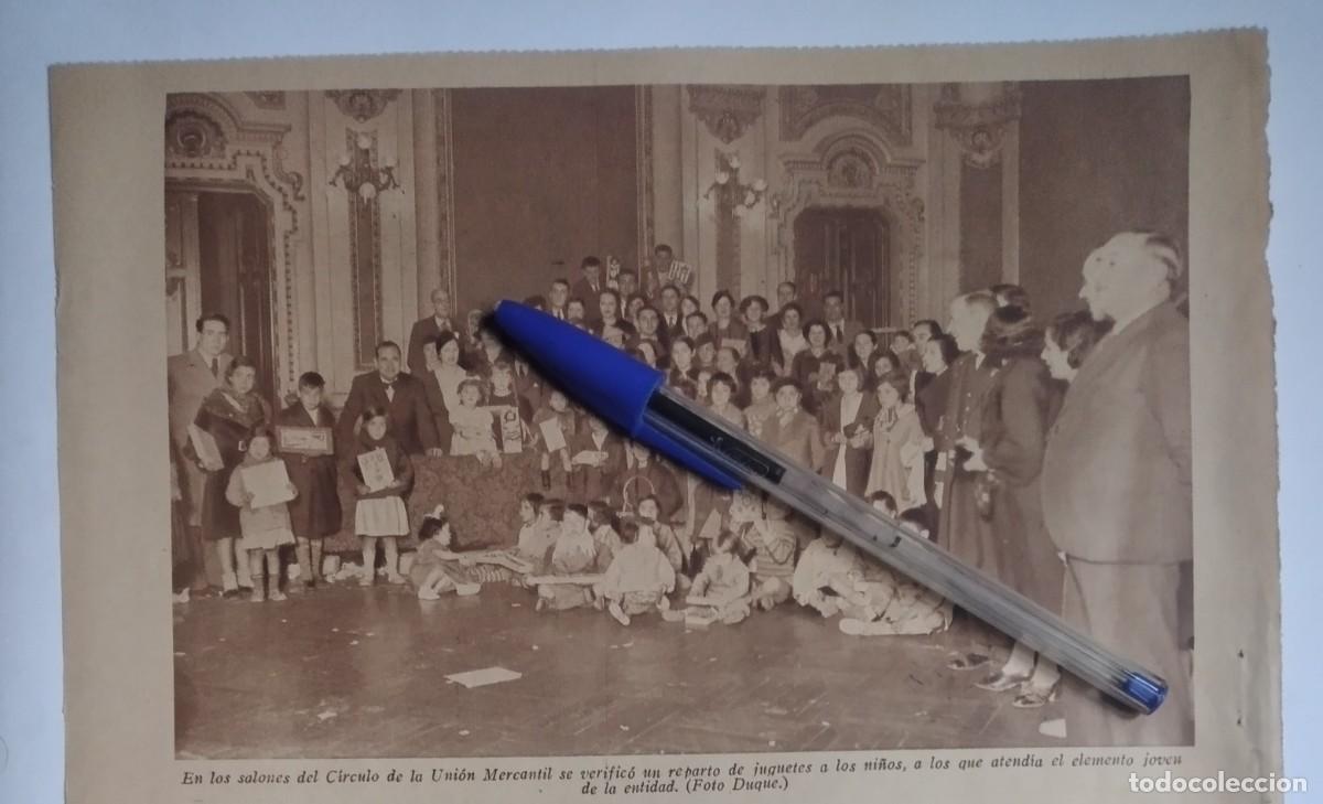 Otros art&iacute;culos de coleccionismo en papel: MADRID C&Iacute;RCULO DE LA UNI&Oacute;N MERCANTIL REPARTO JUGUETES A LOS NI&Ntilde;OS RECORTE DE PRENSA A&Ntilde;O 1936