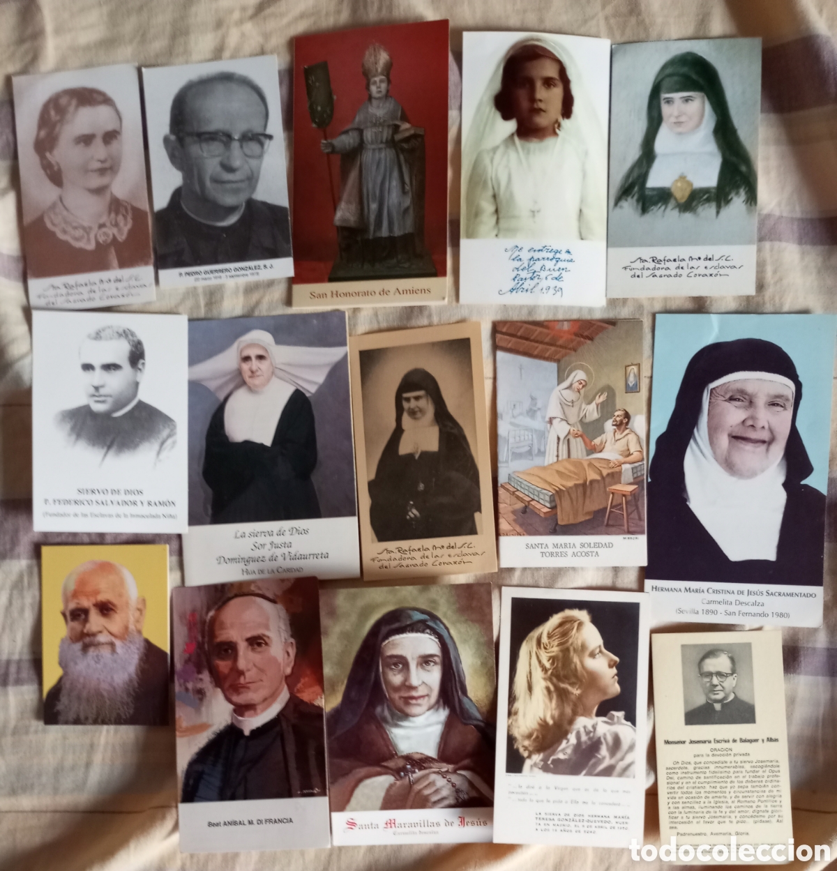 Otros art&iacute;culos de coleccionismo en papel: 29 estampas de beatos y santos todos distintos