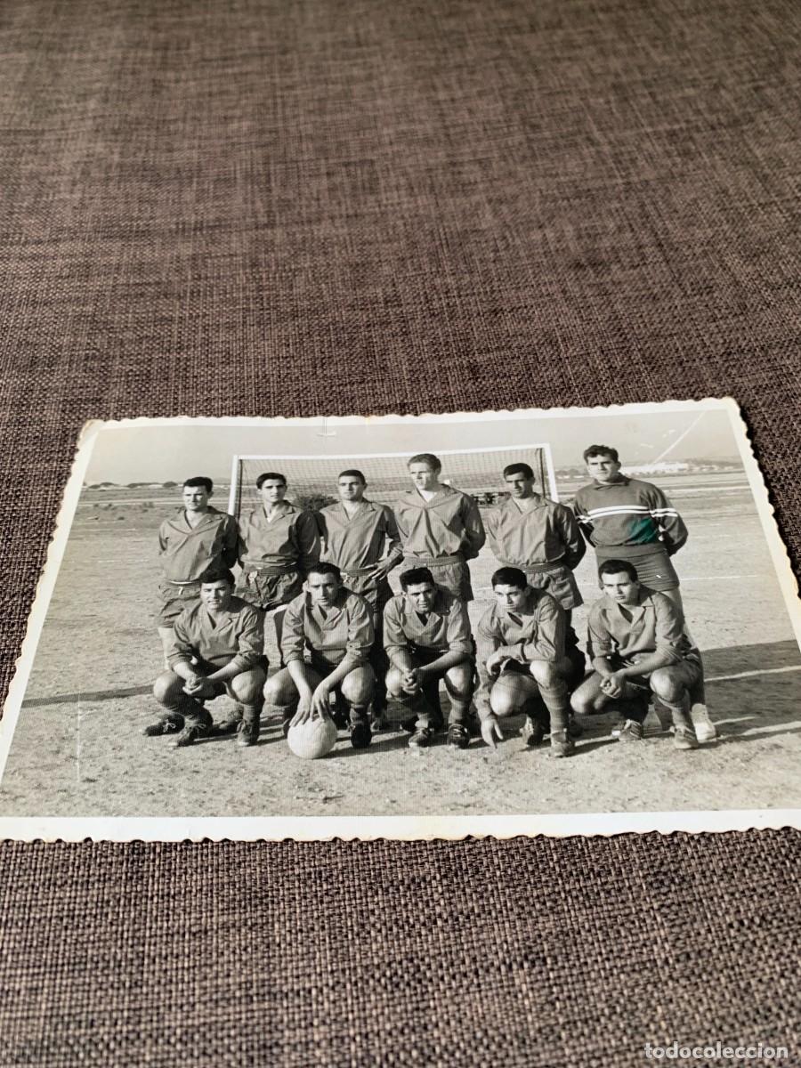 Otros art&iacute;culos de coleccionismo en papel: FOTOGRAFIA A&Ntilde;OS 50?. EQUIPO FUTBOL PUERTO SAGUNTO?. 14X9 CM. PEDIDO MINIMO 10 EUROS.