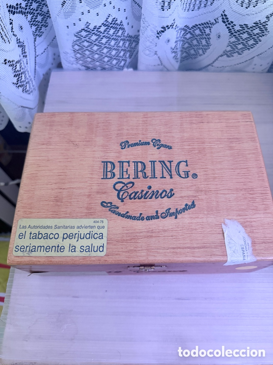 Otros art&iacute;culos de coleccionismo en papel: Caja de puros BERING 15 Casinos