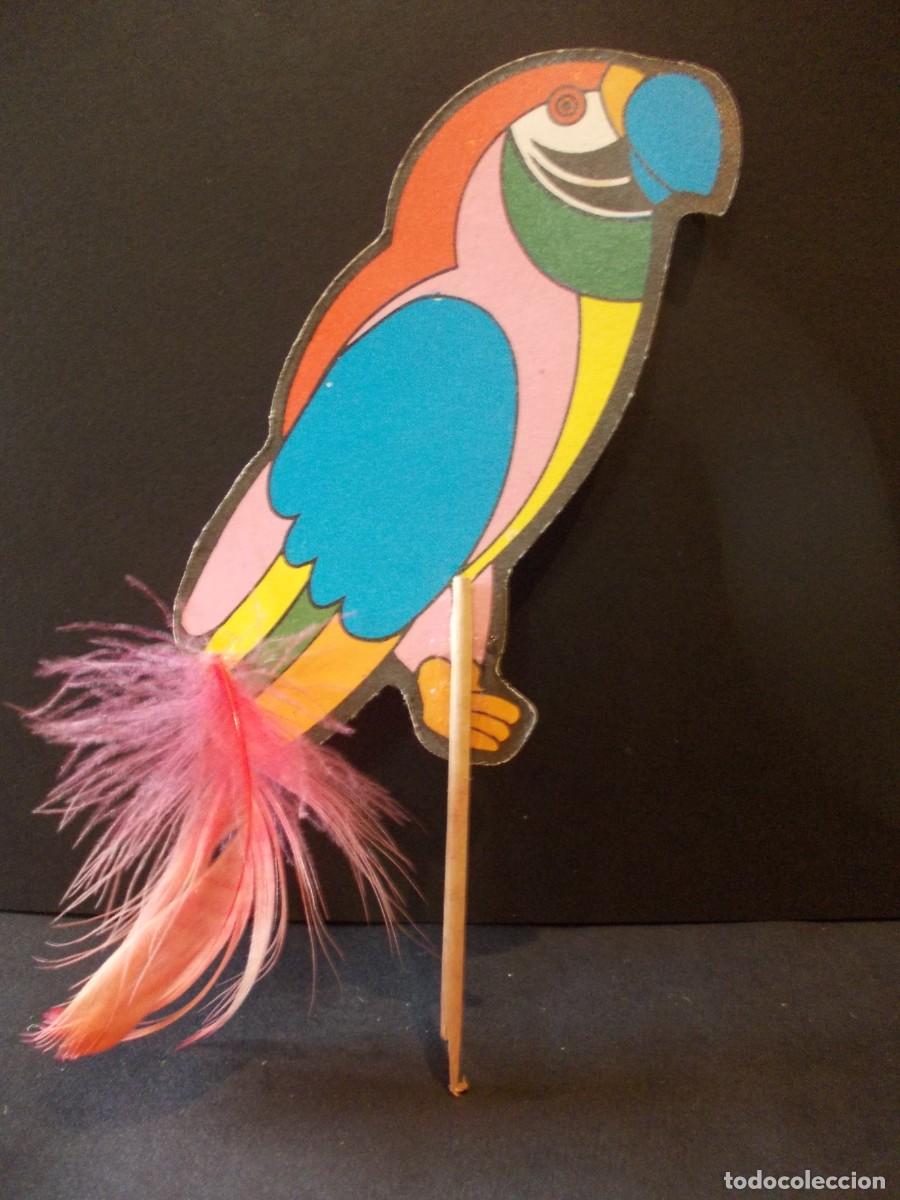 Collectionnisme Papier divers: Papagayo loro cart&oacute;n plumas naturales palillo decoraci&oacute;n helado tarta cotill&oacute;n fiesta retro