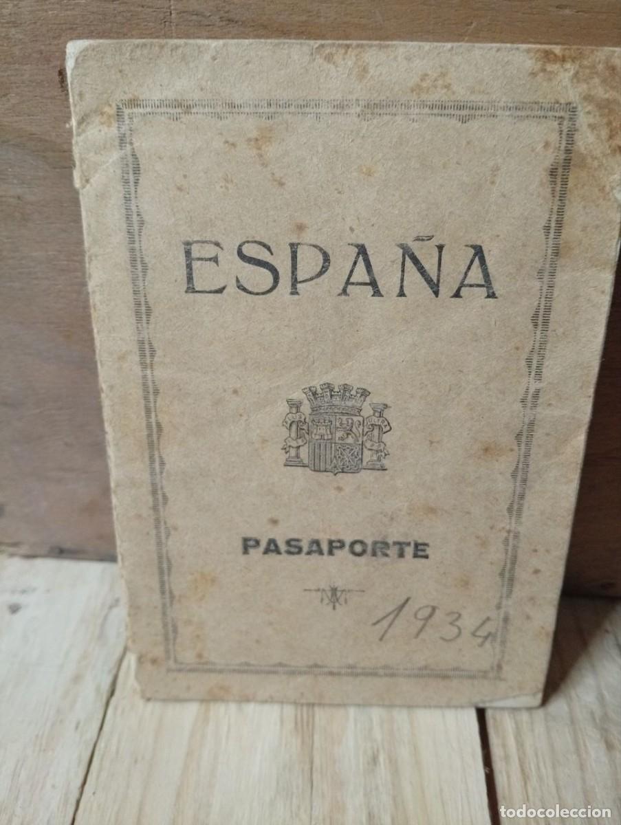 Otros art&iacute;culos de coleccionismo en papel: PASAPORTE SEGUNDA REP&Uacute;BLICA ESPA&Ntilde;OLA 1934 - CASTELL&Oacute;N - CON CU&Ntilde;O DE FRONTERA DE ALGECIRAS