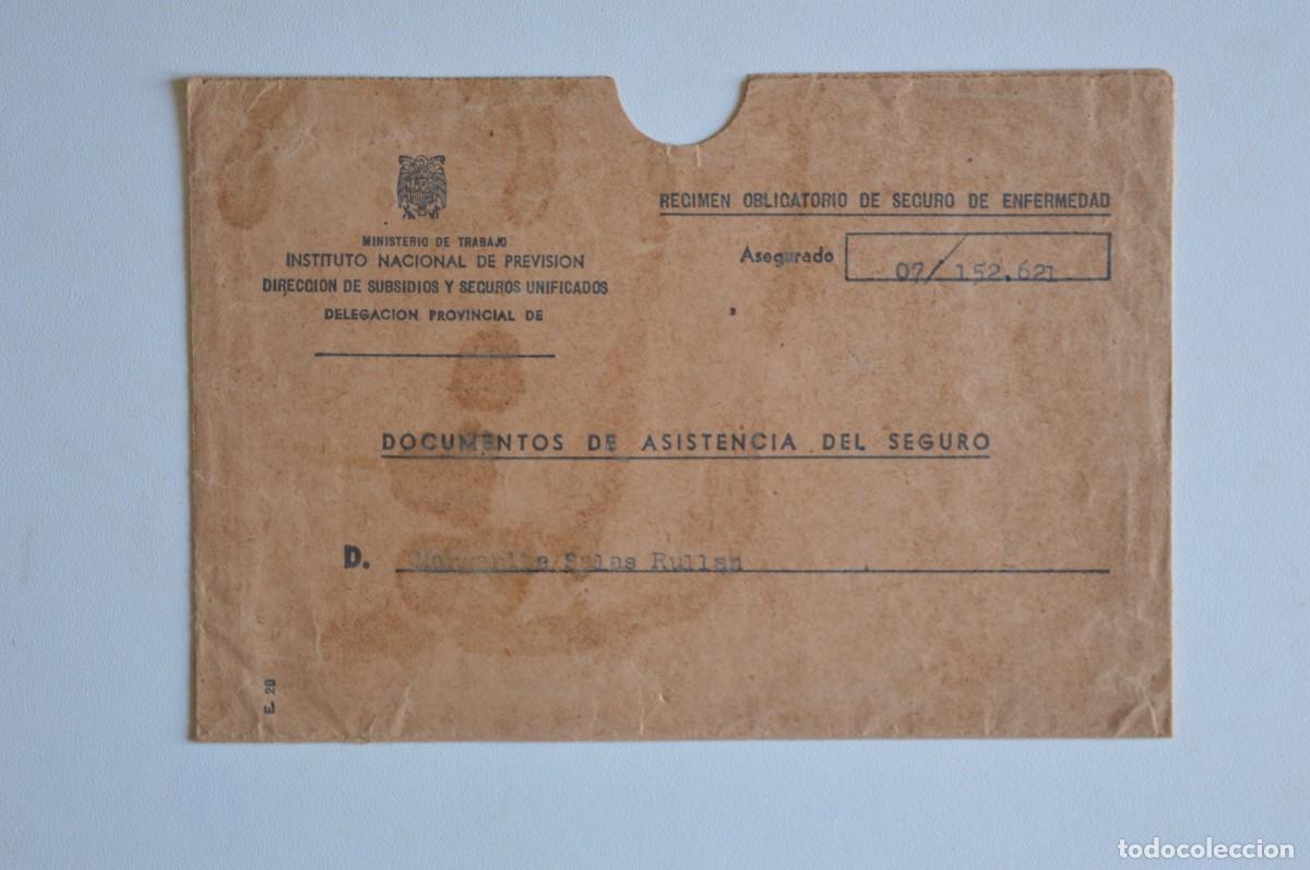 Collectionnisme Papier divers: SOBRE MINISTERIO DE TRABAJO INSTITUTO NACIONAL DE PREVISI&Oacute;N DOCUMENTOS DE ASISTENCIA DEL SEGURO