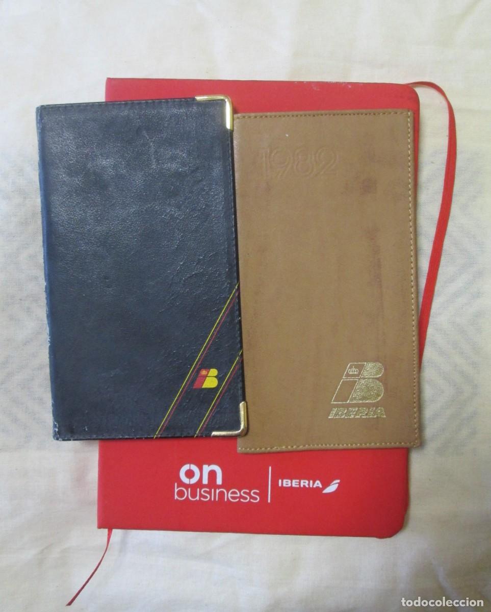 Paper Collecting Others: Tres agendas libretas Iberia L&iacute;neas A&eacute;reas 1982, 1989 y actual.