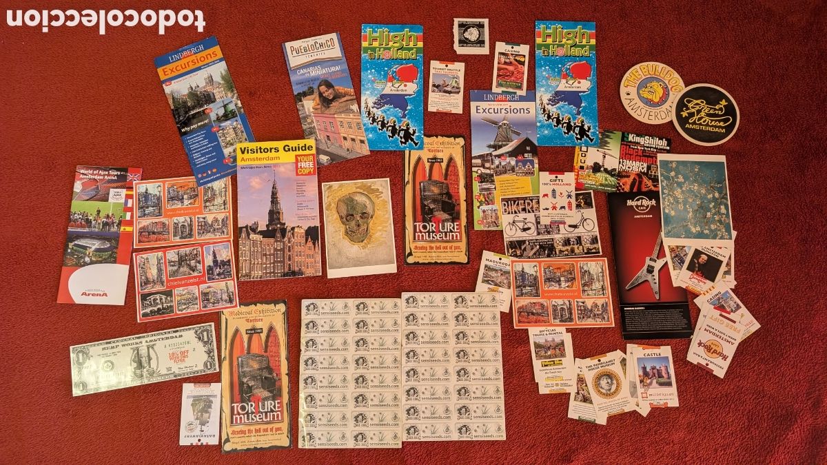 Altri oggetti di carta: Publicidad Amsterdam, pegatinas, posavasos, sobre de az&uacute;car, Postales, Van Gogh, Bull Dog, Guias...