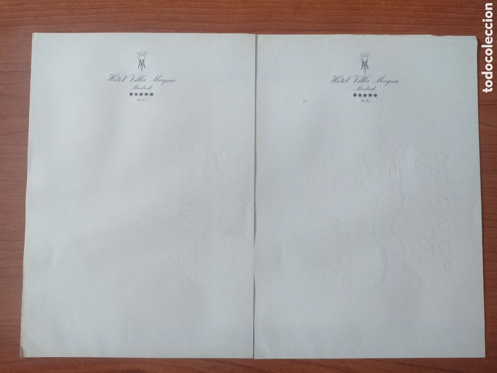 Otros art&iacute;culos de coleccionismo en papel: Dos hojas de papel membretado en blanco del Hotel Villa Magna Madrid GL. A&ntilde;os 80 Galgo Parchemin LAR