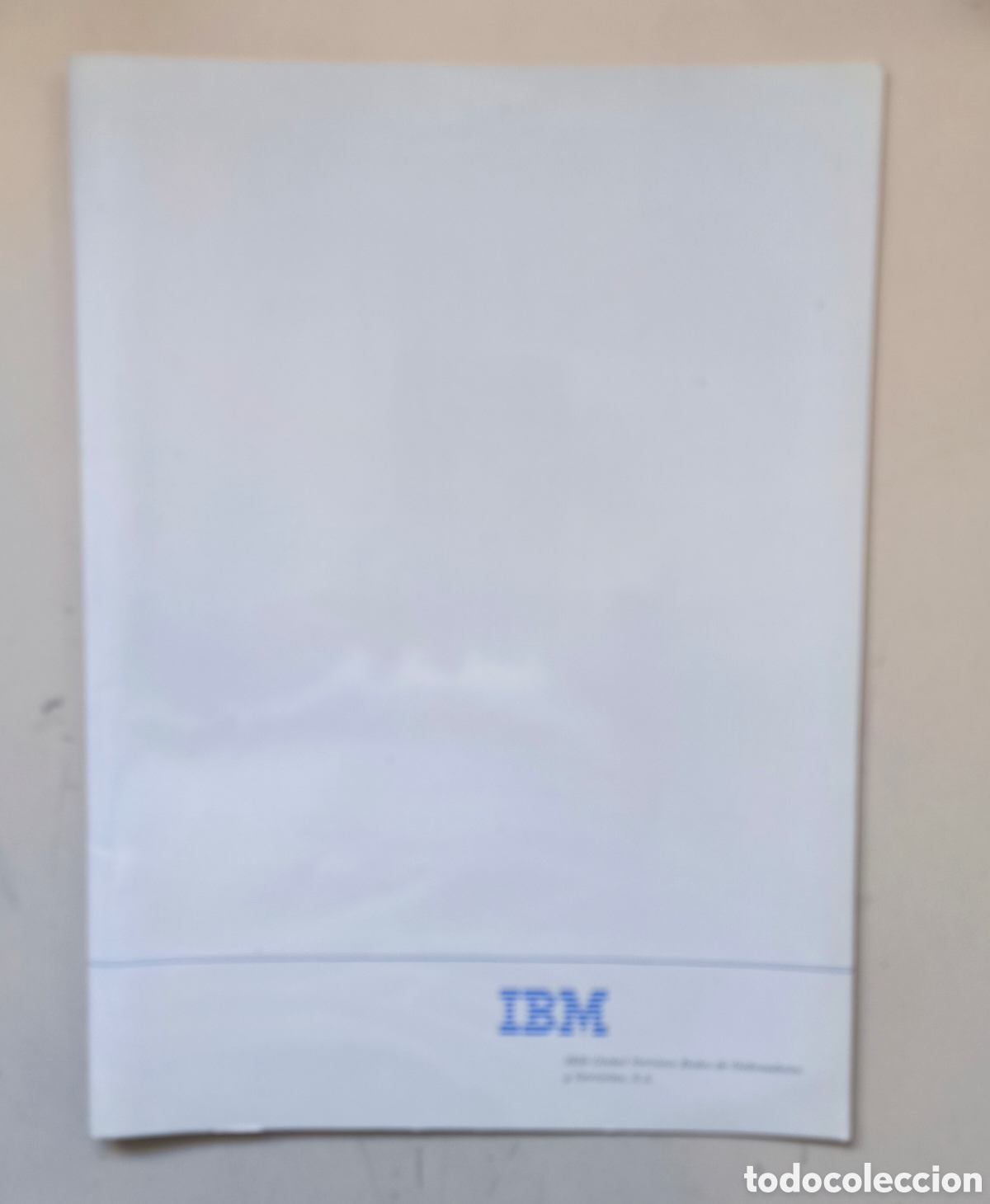 Otros art&iacute;culos de coleccionismo en papel: Carpeta con el logotipo de IBM con logotipo en color azul.