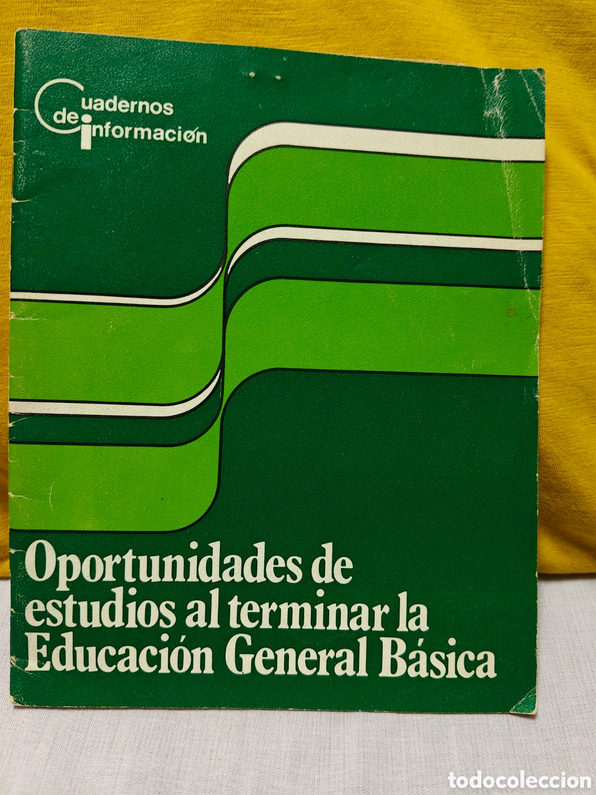 Otros art&iacute;culos de coleccionismo en papel: Oportunidades de estudios al terminar la Educaci&oacute;n General B&aacute;sica