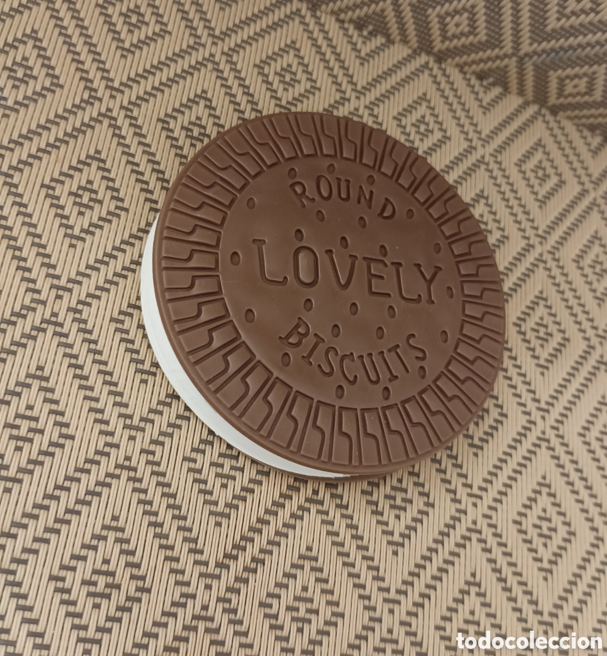 Otros art&iacute;culos de coleccionismo en papel: Sin usar ⭐ Mini bloc de notas con forma de galleta de chocolate. Flying Tiger. En su caja original.