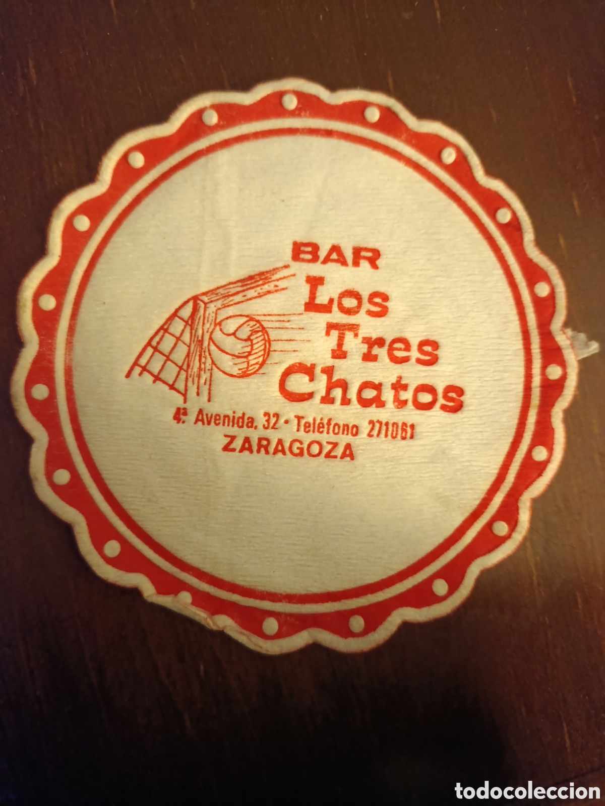 Otros art&iacute;culos de coleccionismo en papel: BAR LOS TRES CHATOS ZARAGOZA [ ETIQUETA A&Ntilde;OS 40-50 ]