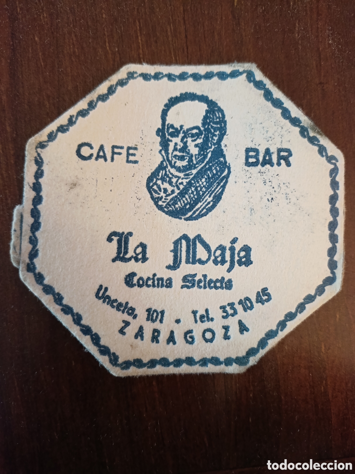Otros art&iacute;culos de coleccionismo en papel: UN CAF&Eacute; BAR LA MAJA COCINA SELECTA ZARAGOZA [ ETIQUETA A&Ntilde;OS 40-50 ]