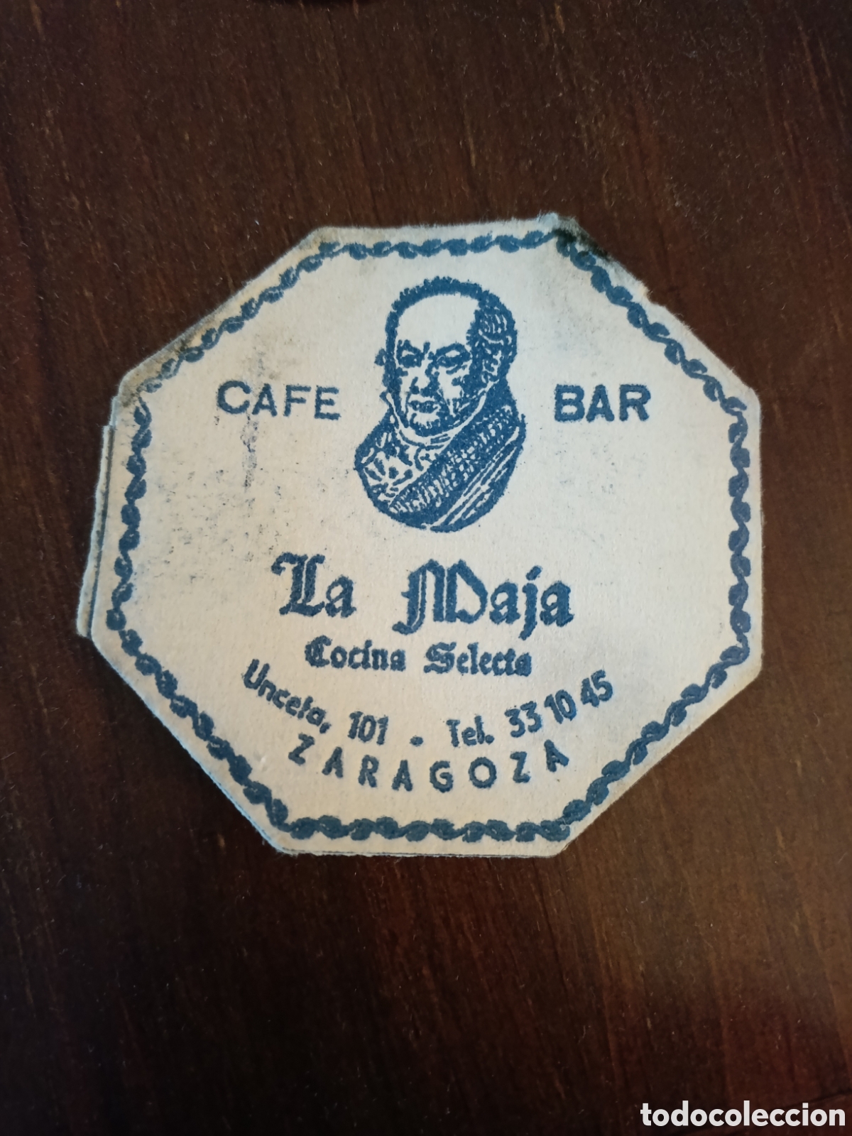 Otros art&iacute;culos de coleccionismo en papel: UN CAF&Eacute; BAR LA MAJA COCINA SELECTA ZARAGOZA [ ETIQUETA A&Ntilde;OS 40-50 ]
