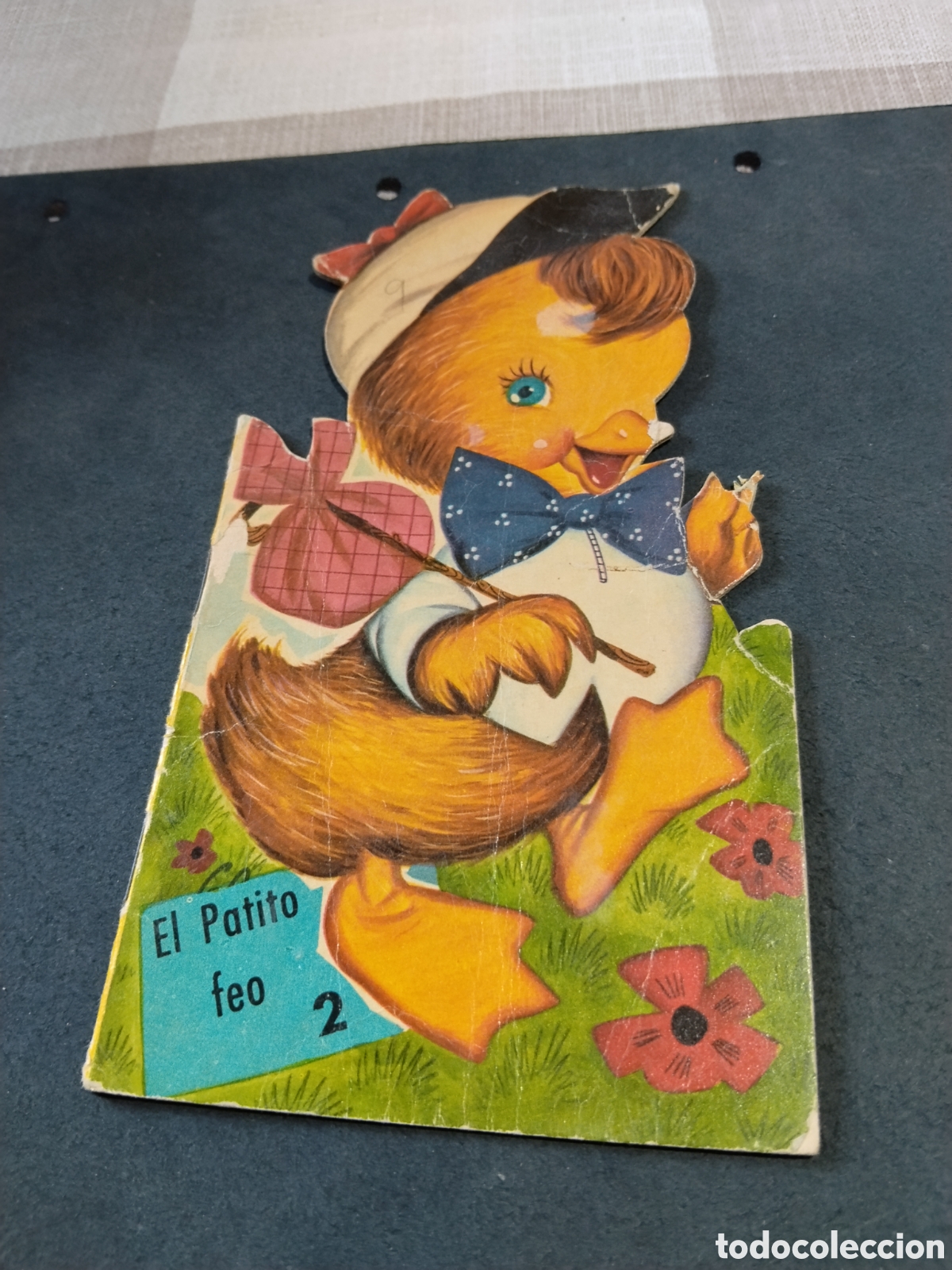 Otros art&iacute;culos de coleccionismo en papel: Cuento troquelado El patito feo