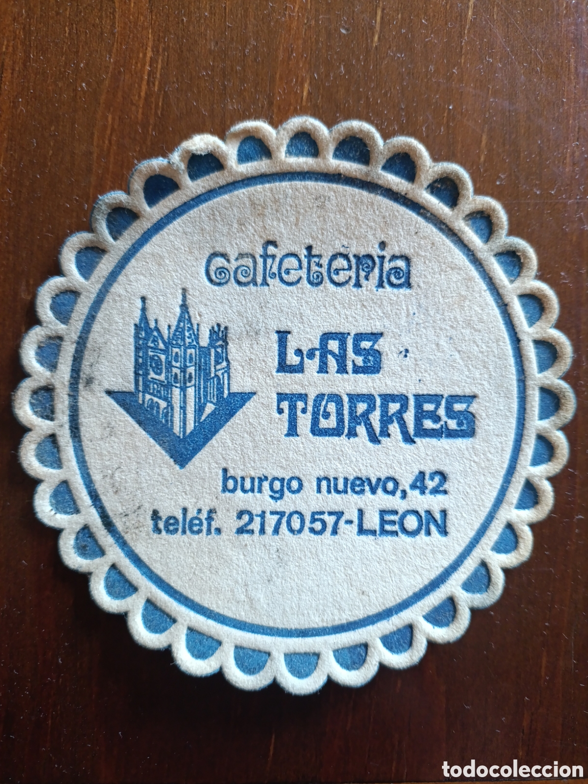 Otros art&iacute;culos de coleccionismo en papel: CAFETER&Iacute;A LAS TORRES BUGO LEON [ ETIQUETA A&Ntilde;OS 40-50 ]