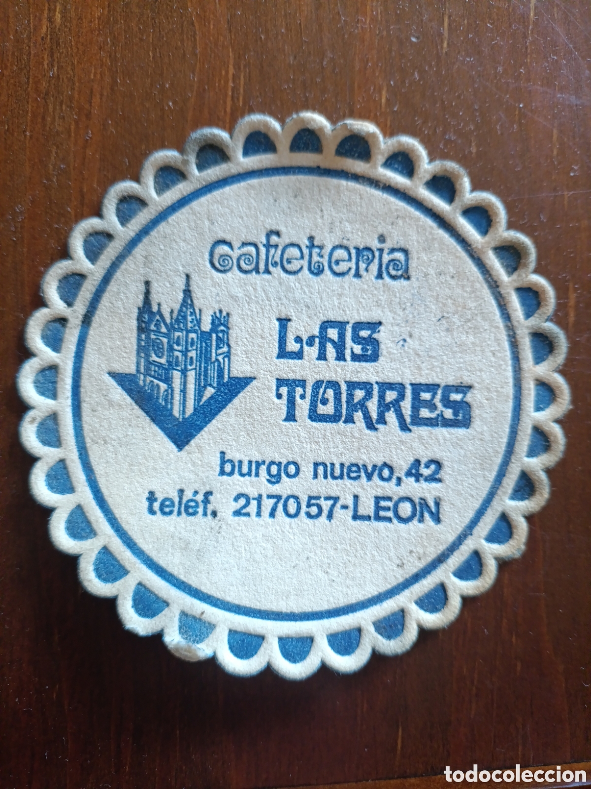 Otros art&iacute;culos de coleccionismo en papel: CAFETER&Iacute;A LAS TORRES BUGO LEON [ ETIQUETA A&Ntilde;OS 40-50 ]