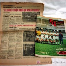 Coleccionismo deportivo: PERIÓDICO DEPORTIVO MARCA 1970 CON SUPLEMENTO COLOR FOTO EQUIPO. Lote 6069942