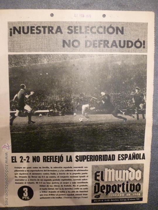 Coleccionismo deportivo: MUNDO DEPORTIVO(22-2-70) PORTADA Y HOJAS CENTRALES ESPA&Ntilde;A 2 ITALIA 2-FOTOS