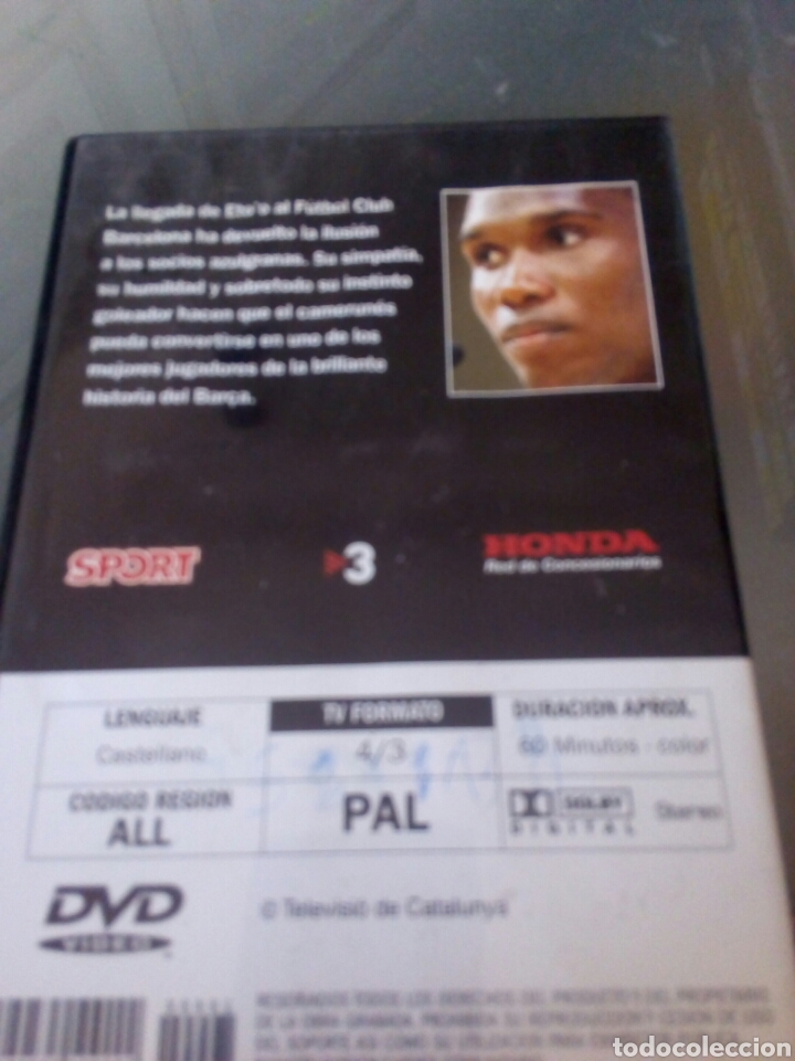 Coleccionismo deportivo: Dvd Pap&aacute; Etoo - Foto 2